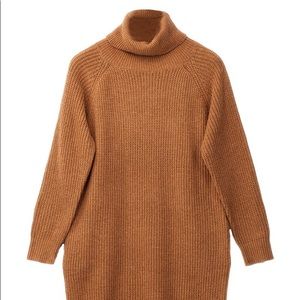 Goodnight Macaroon 'Tiffany' Turtleneck Dress